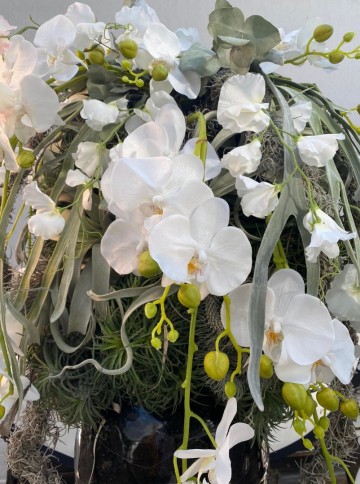 Bloemstuk orchiedee 1295   hoogte 110 diameter 74 2